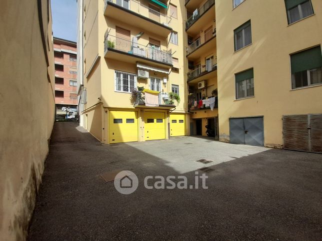 Box/posto auto in residenziale in Via Orcagna