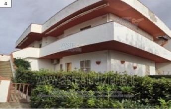 Appartamento in residenziale in Via Giannutri 56