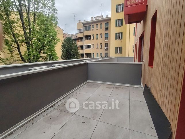 Appartamento in residenziale in Via Mascarella 84