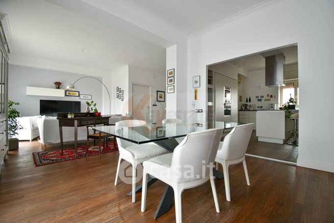 Appartamento in residenziale in Via Giovanni Amendola 24