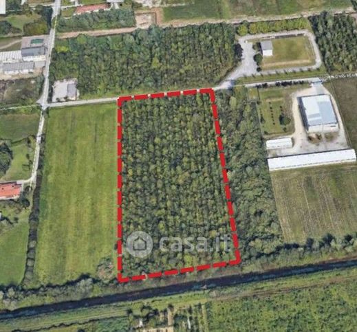 Terreno agricolo in commerciale in Via Fornace