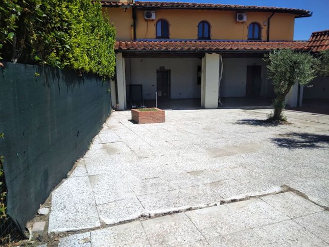 Casa indipendente in residenziale in Via Torricella