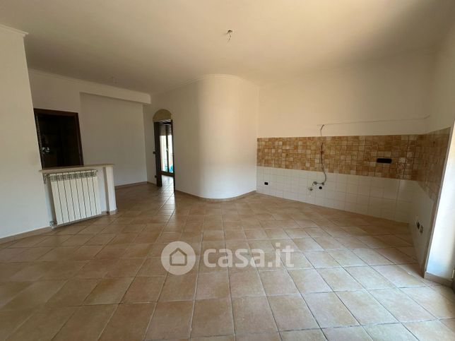 Appartamento in residenziale in Via Arbusto