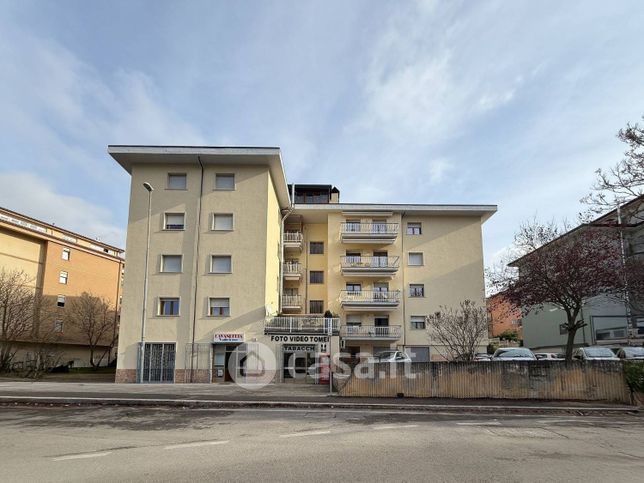 Attico/mansarda in residenziale in Viale Caduti di Via Fani 10