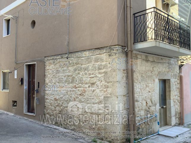 Appartamento in residenziale in Via Seltz 4