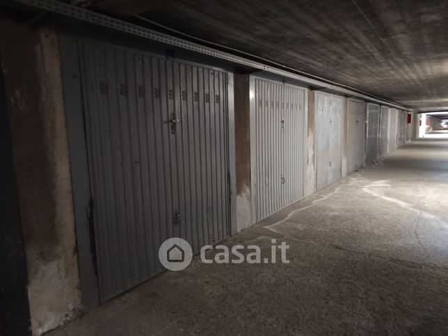 Garage/posto auto in residenziale in Via Viterbo 45