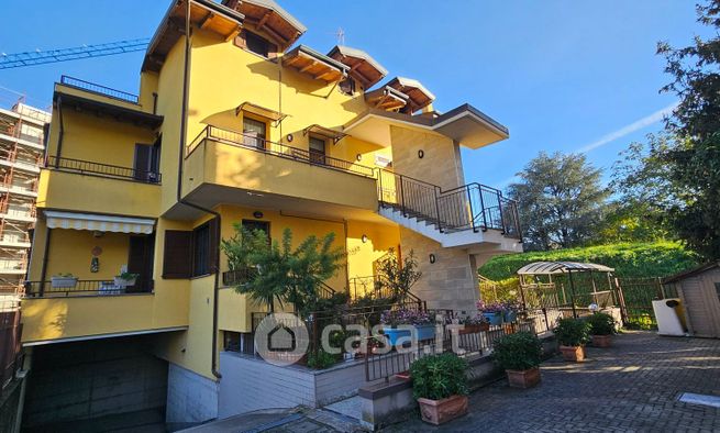Appartamento in residenziale in Viale Lombardia 26