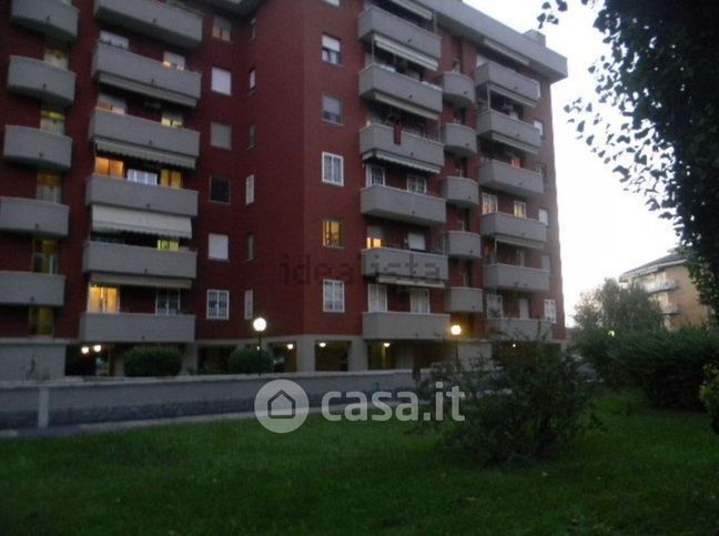 Appartamento in residenziale in Via Salvatore Quasimodo 1