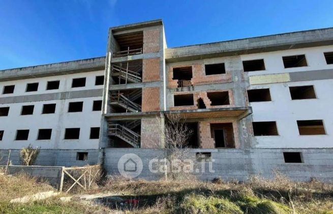 Casa indipendente in residenziale in Strada Statale 17