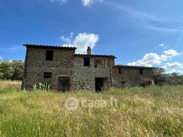 Rustico/casale in residenziale in 