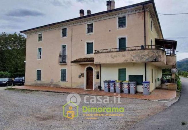 Appartamento in residenziale in Strada Ponte Resina - Monte Acutello 7