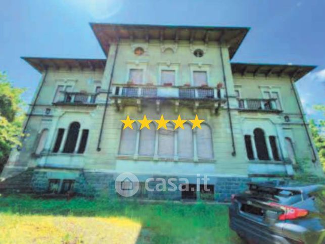 Villa in residenziale in Via Martiri della Libertà