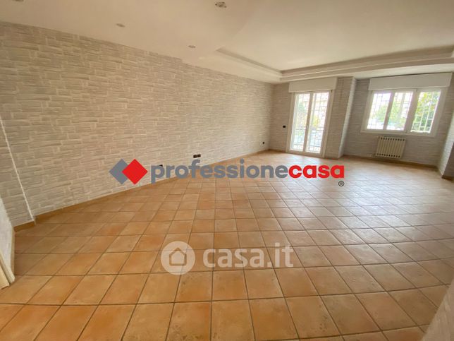 Appartamento in residenziale in Via Perugia 33
