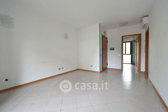 Appartamento in residenziale in Via Calamandrei Piero