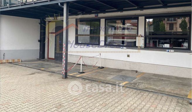 Capannone in commerciale in Via Milano 21