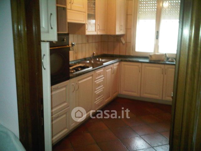 Appartamento in residenziale in Viale della Pace 74