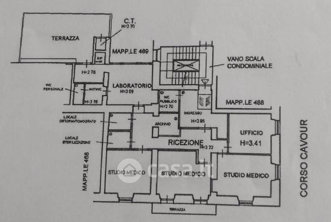 Ufficio in commerciale in 