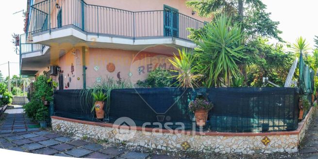 Casa bi/trifamiliare in residenziale in Via Palermo 5