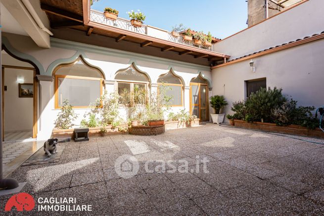 Casa indipendente in residenziale in Via Deroma 30