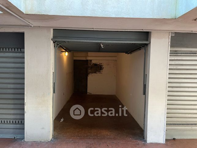 Garage/posto auto in residenziale in Via Privata dei Martinitt 7