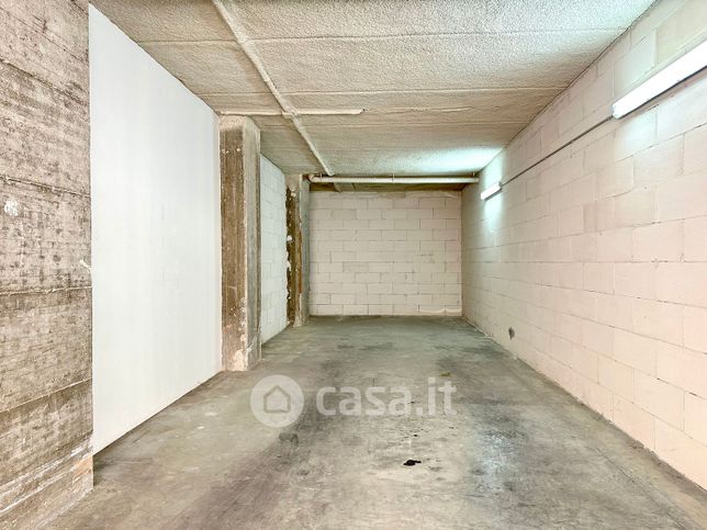 Garage/posto auto in residenziale in Viale Venezia Giulia