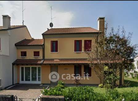 Villetta a schiera in residenziale in Via Luigi Einaudi 9 C