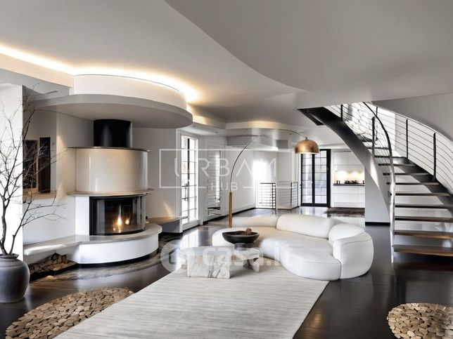 Casa bi/trifamiliare in residenziale in