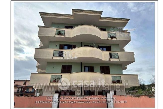 Appartamento in residenziale in Via Campania 3