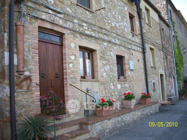 Appartamento in residenziale in Via delle Chiuse 8