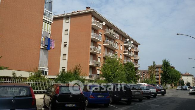 Garage/posto auto in residenziale in Via Pietro Crosetto 13