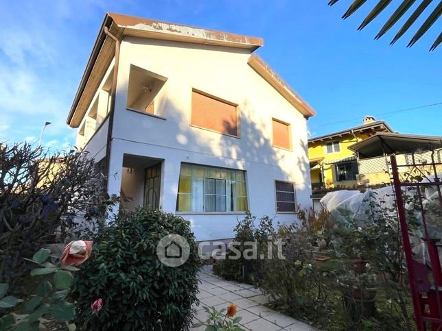 Villa in residenziale in