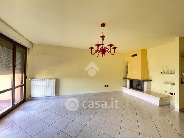 Villetta a schiera in residenziale in Circonvallazione Ovest 59