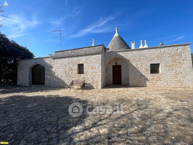 Baita/bungalow/chalet/trullo in residenziale in san salvatore