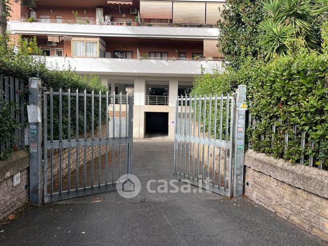 Garage/posto auto in residenziale in Via Apricale 39