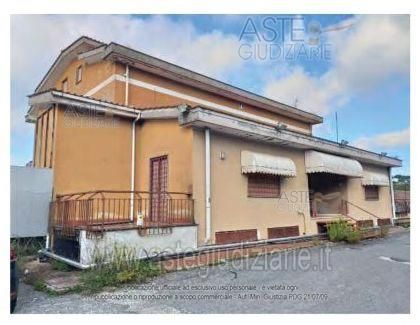 Appartamento in residenziale in Via Appia Vecchia 4 /6