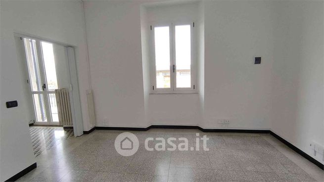 Ufficio in commerciale in Via Adriatica