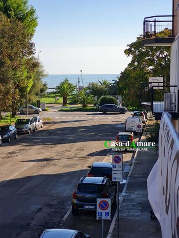 Appartamento in residenziale in Via Publio Virgilio Marone 7