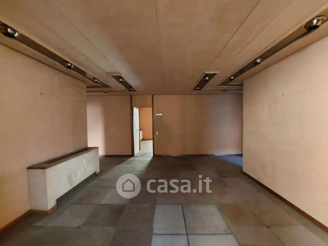 Ufficio in commerciale in Piazza del Popolo 27 -25