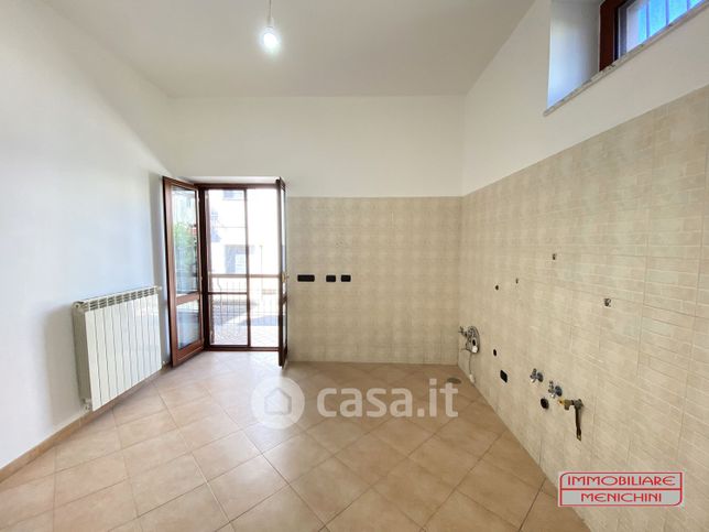 Appartamento in residenziale in Via Onle A. Carpino 11