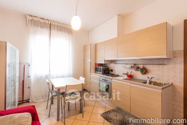 Appartamento in residenziale in Via Polesine 65