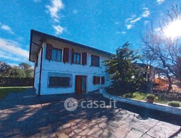 Casa indipendente in residenziale in Via Porto Menai