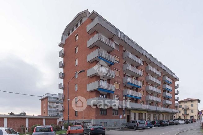 Appartamento in residenziale in Via Clemente Macario 50