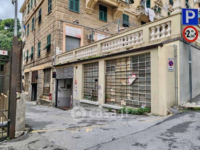 Garage/posto auto in residenziale in Via Marina di Robilant