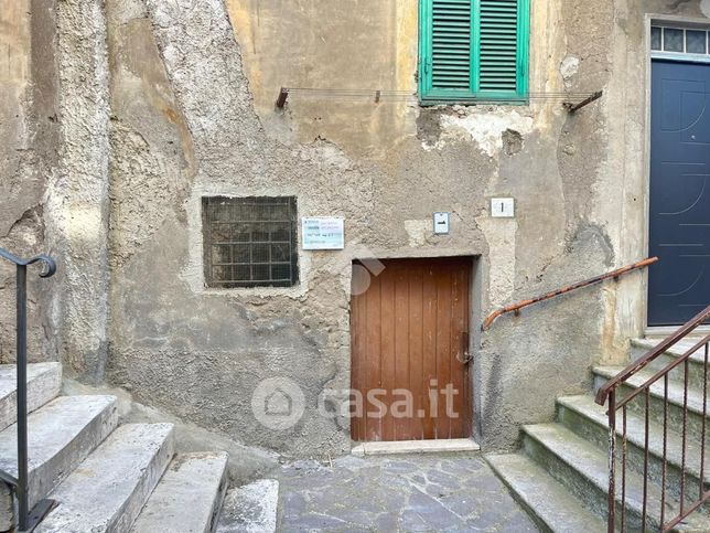 Garage/posto auto in residenziale in Chiuso di Via della Vittoria 1