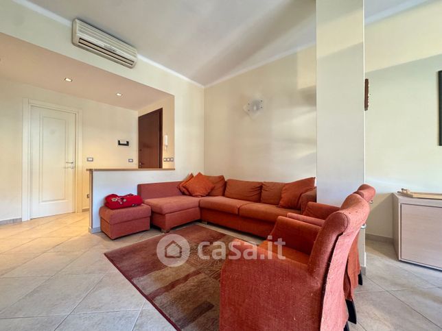 Appartamento in residenziale in Via Adelasia 32