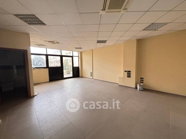 Ufficio in commerciale in Via Anselmo Marabini 4