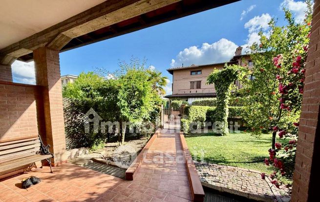 Appartamento in residenziale in Via Radici Nord 17