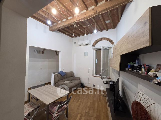 Appartamento in residenziale in Via Montebello