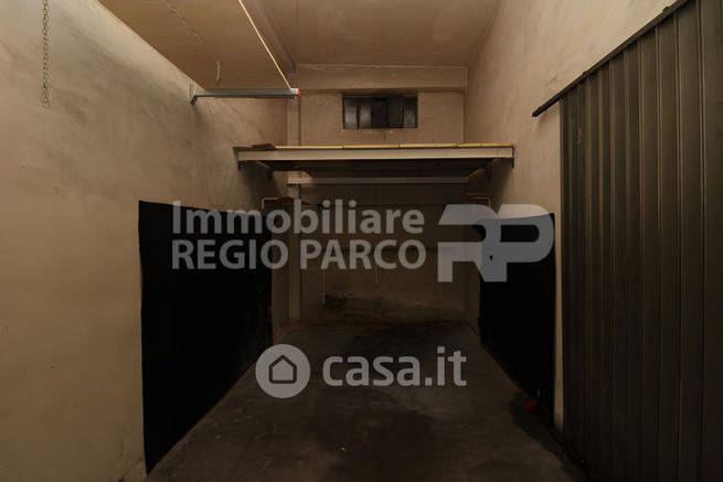 Garage/posto auto in residenziale in Corso Taranto 204