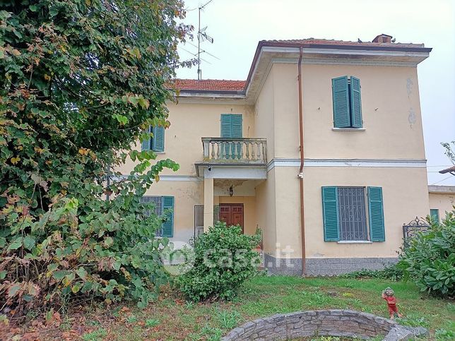 Villa in residenziale in Piazza Guglielmo Marconi